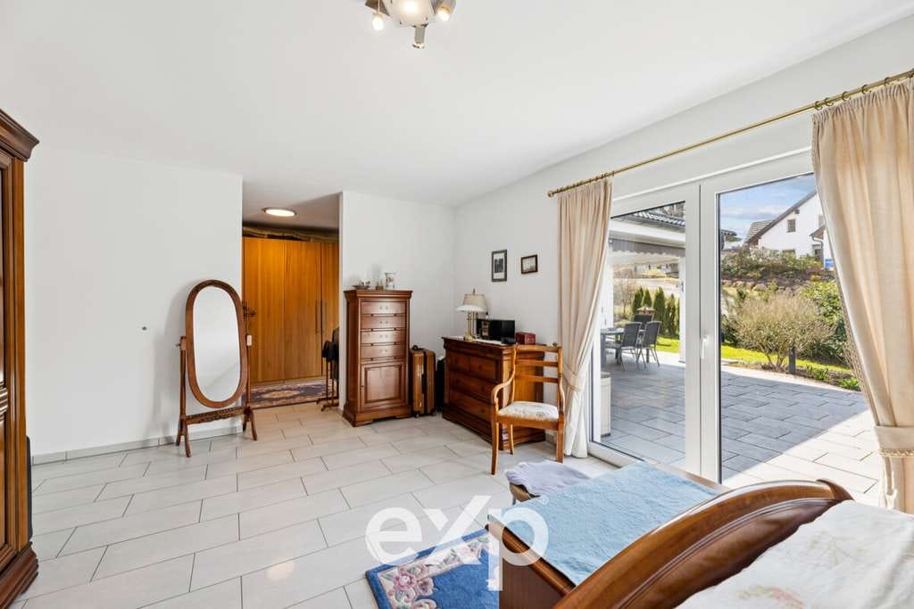 Immobilie in Thurnau - Moderner Winkelbungalow mit Pool-Oase - Bild 4
