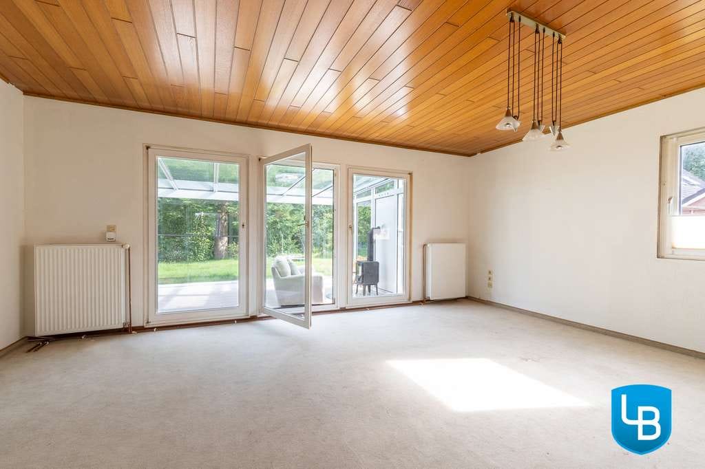 Immobilie in Dersau - Charmantes Familienhaus mit Wintergarten, Sauna und großem Hanggrundstück in Dersau - Bild 3