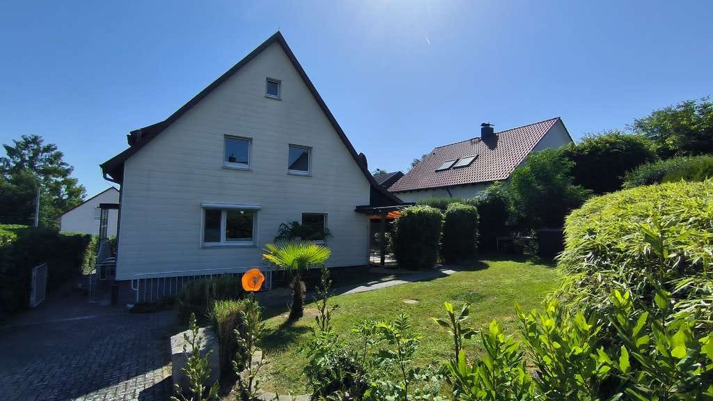 Immobilie in Ölbronn-Dürrn - Familienfreundliches Einfamilienhaus mit viel Platz und Garten - Bild 4