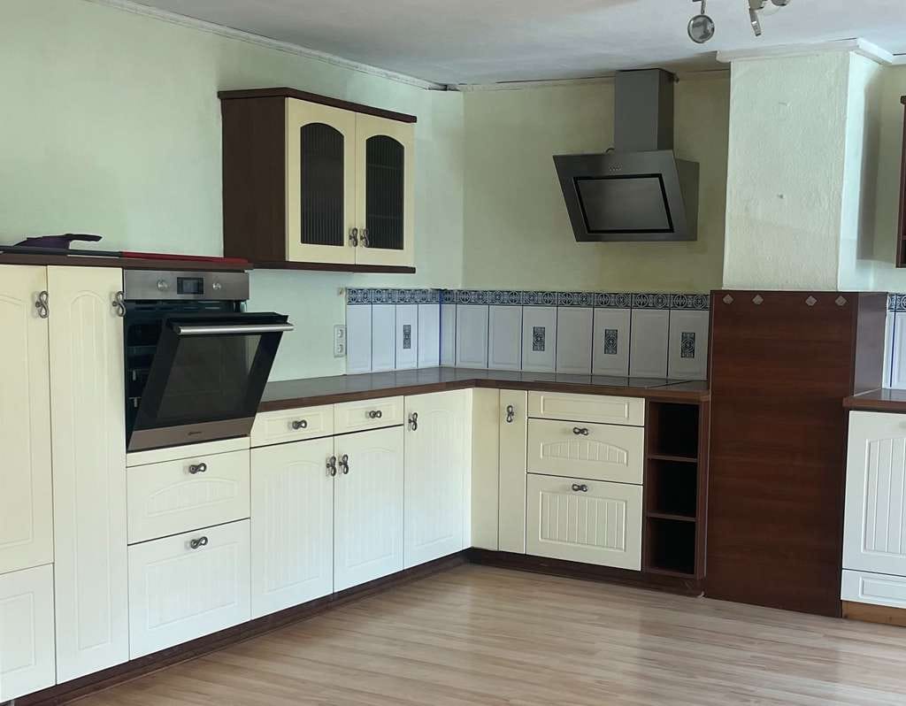 Immobilie in Butzbach - Butzbach: Hofreite mit Nebengebäude für vielfältige Möglichkeiten - Bild 0