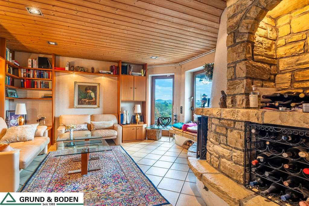 Immobilie in Albershausen - Familienparadies mit Albpanorama – Großzügiges Architektenhaus in ruhiger Ortsrandlage - Bild 1