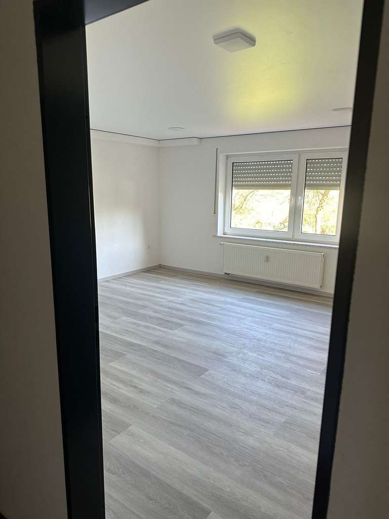 Immobilie in Peterswald-Löffelscheid - Großzügiges Mehrfamilienhaus mit 3 Wohnungen und 1019 m² Grundstück in Peterswald-Löffelscheid - Bild 4