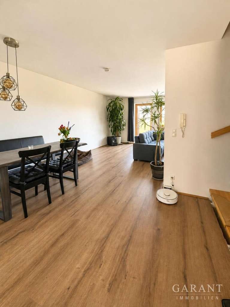 Immobilie in Wörth - Großzügiges Reihenmittelhaus mit Garten, Balkon und viel Platz für die ganze Familie - Bild 0