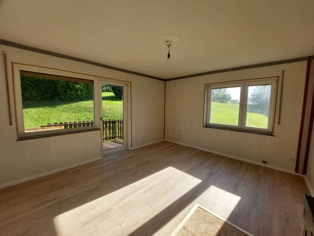 Immobilie in Sontra - Sontra: In 2026 renovierte 3-Zimmer-Wohnung, Hochparterre, Balkon mit Gartenausgang - Bild 2