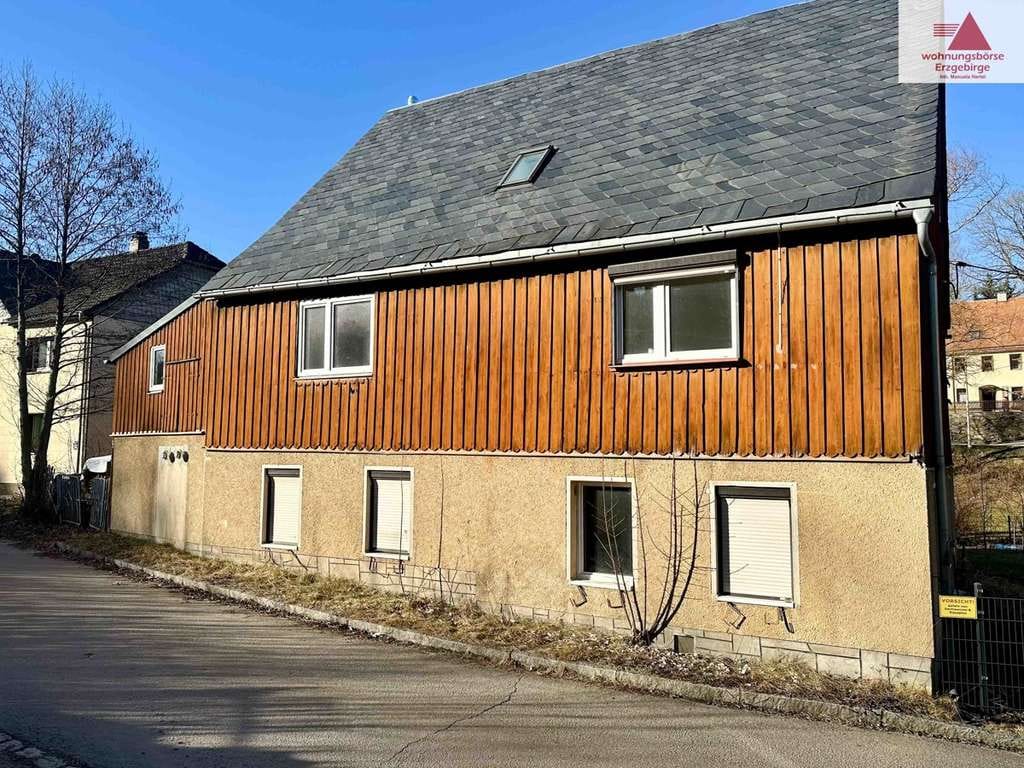 Immobilie in Elterlein - Ländlich wohnen: Einfamilienhaus zum Ausbau in Elterlein-Hermannsdorf: 170 m² & 1.469 m² Grundstück - Bild 0