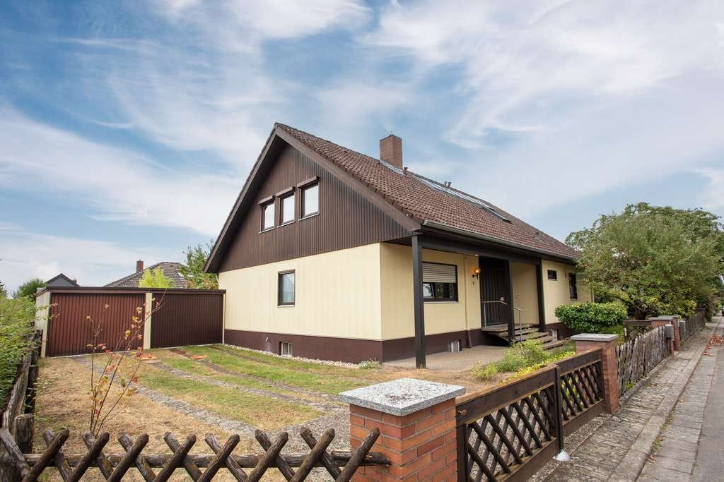 Immobilie in Dudenhofen - Großzügig wohnen für ein oder zwei Familien! - Bild 0