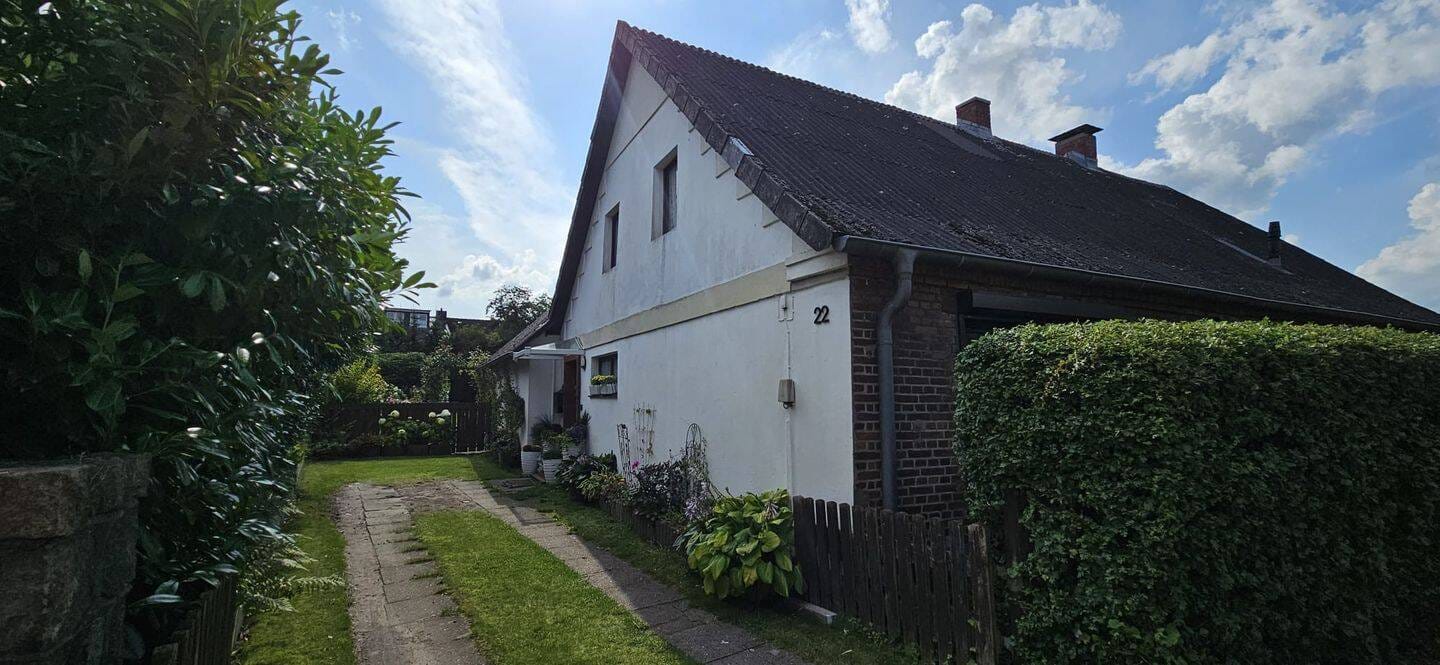 Immobilie in Bargteheide - Charmantes Doppelhaus in beliebter  Lage von Bargteheide - Bild 0