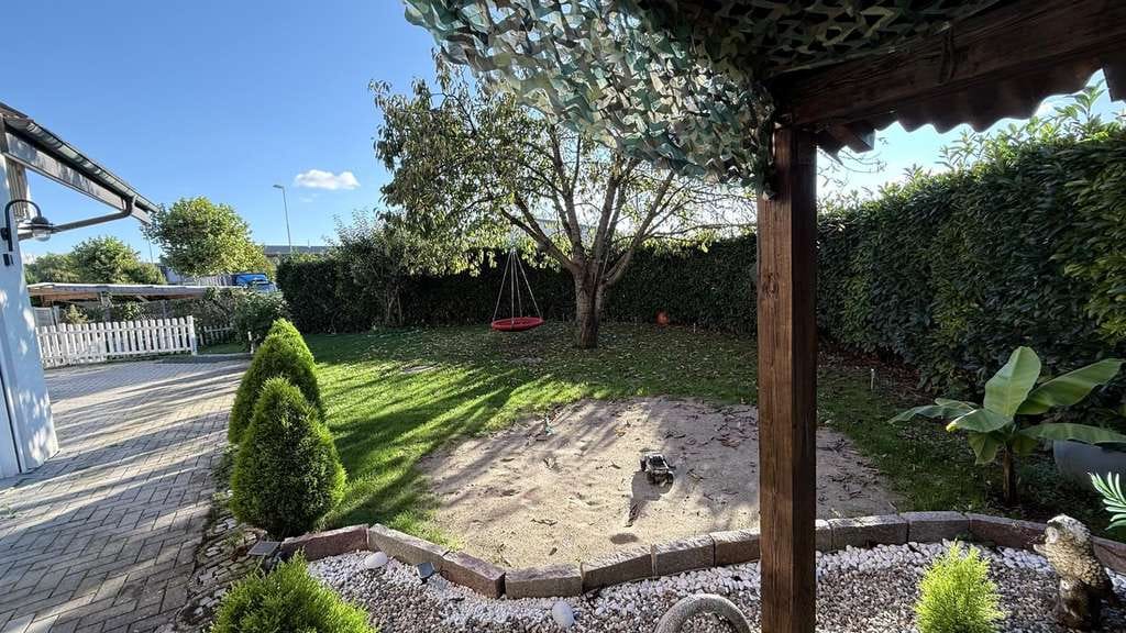 Immobilie in Weisweil - Großes Einfamilienhaus - viel Platz für die ganze Familie! - Bild 2