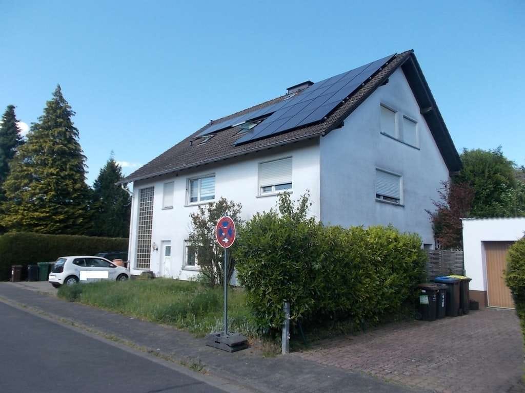 Immobilie in Büdingen - 3 Wohnbereiche in schönem Wohngebiet in Büdingen - Bild 1