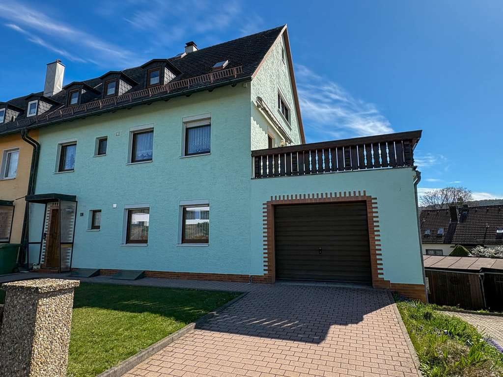 Immobilie in Arzberg - Familiendomizil mit schönem Garten - Bild 1