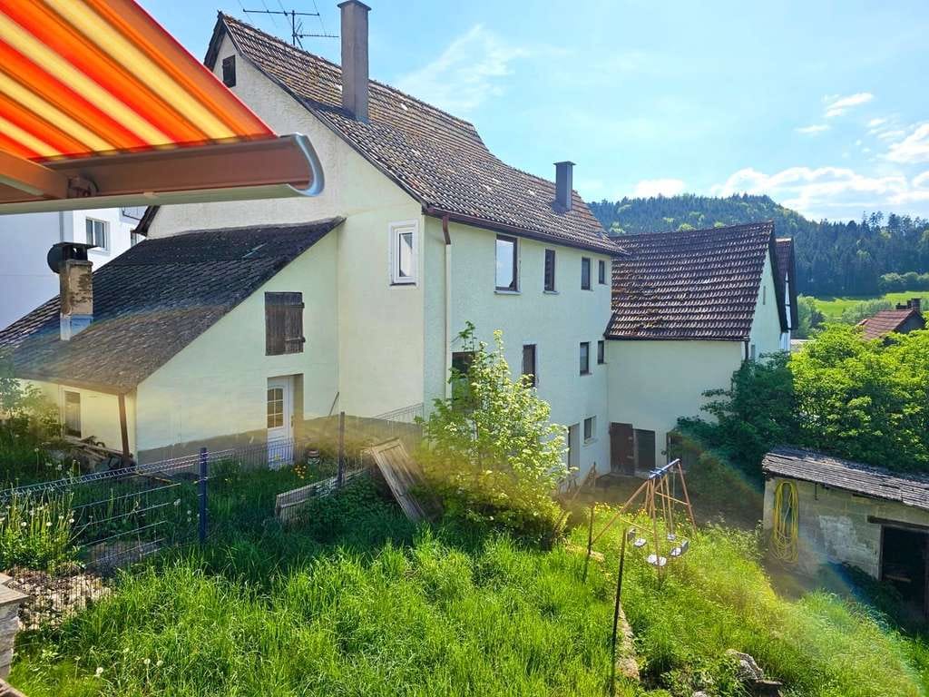 Immobilie in Haiterbach - Ein Haus + ein Bauplatz = zwei Grundstücke - Bild 2