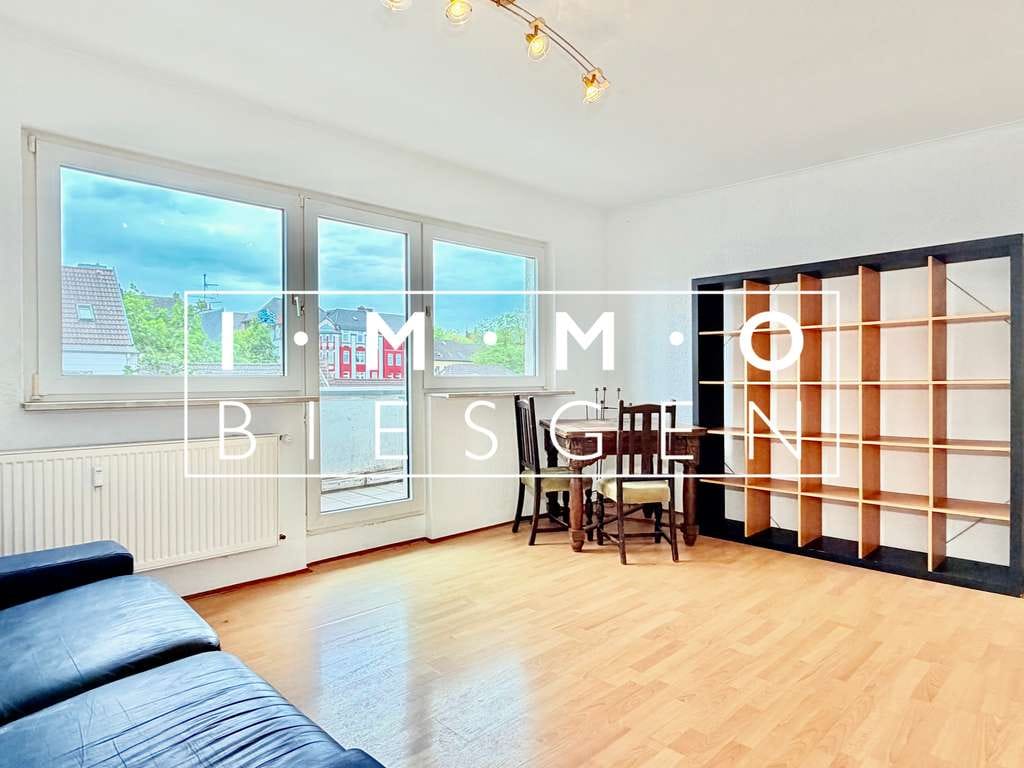 Immobilie in Mülheim an der Ruhr - Freistehende charmante zwei Zimmer Wohnung mit zwei Terrassen - Für Kapitalanleger oder Selbstnutzer - Bild 0