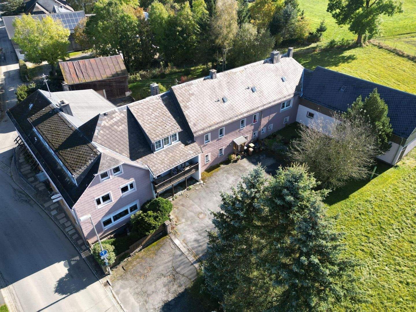 Immobilie in Schauenstein - bestens etablierte Gastwirtschaft mit viel Land - Bild 1