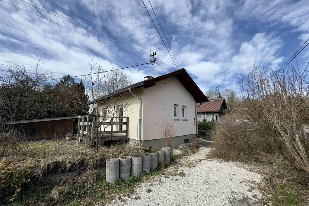 Immobilie in Großerlach - Charmantes Wochenendhaus im Grünen mit Garten, gepflegt, liebevoll hergerichtet und einzugsbereit - Bild 4