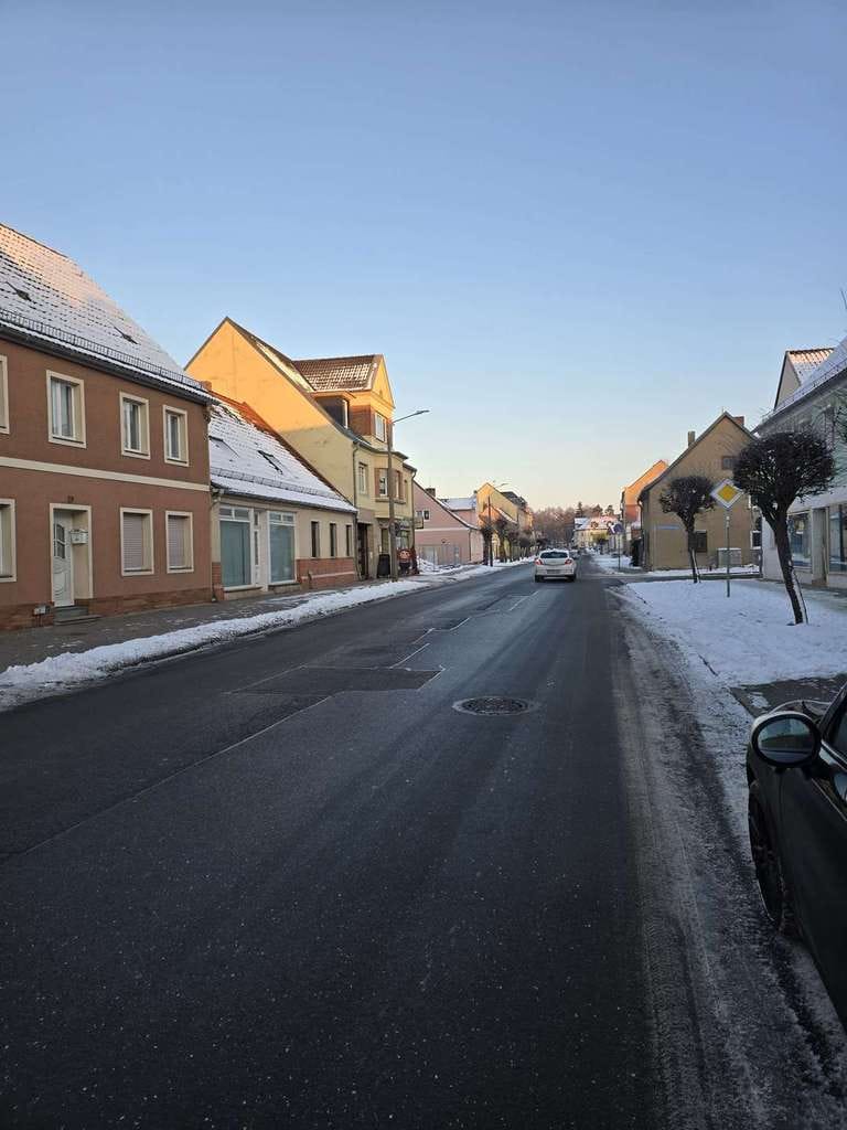 Immobilie in Jüterbog - Renovierungsobjekt in Jüterbog – Reihenhaus mit Substanz - Bild 2