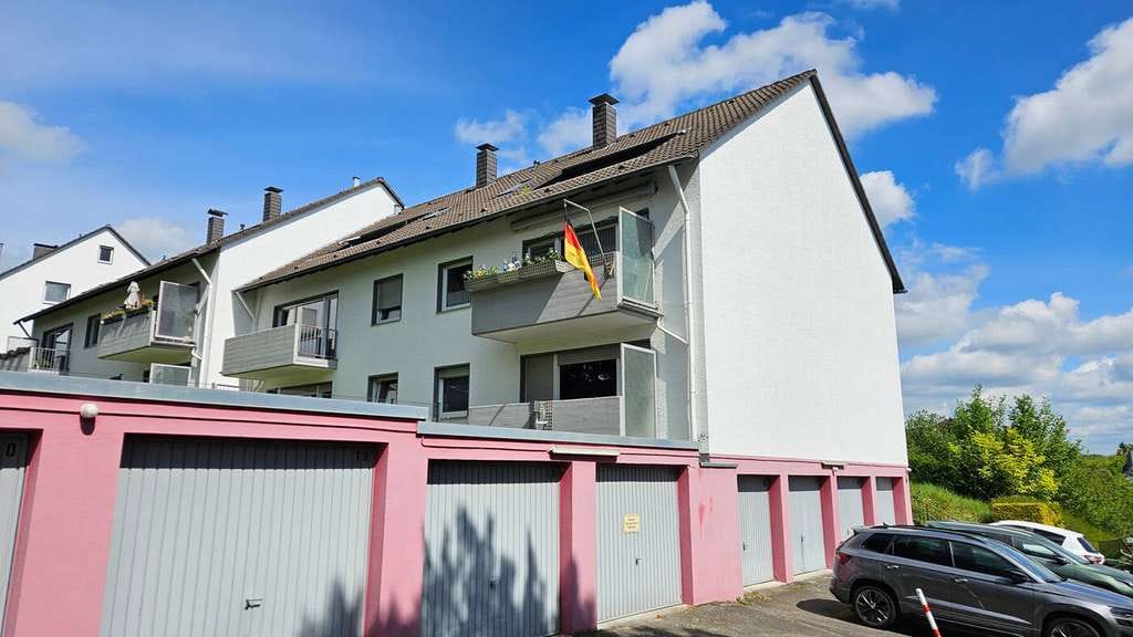 Immobilie in Odenthal - Ansprechende 2-Zimmer-Eigentumswohnung mit PKW-Stellplatz und Keller, im Herzen von Odenthal-Glöbusc - Bild 3