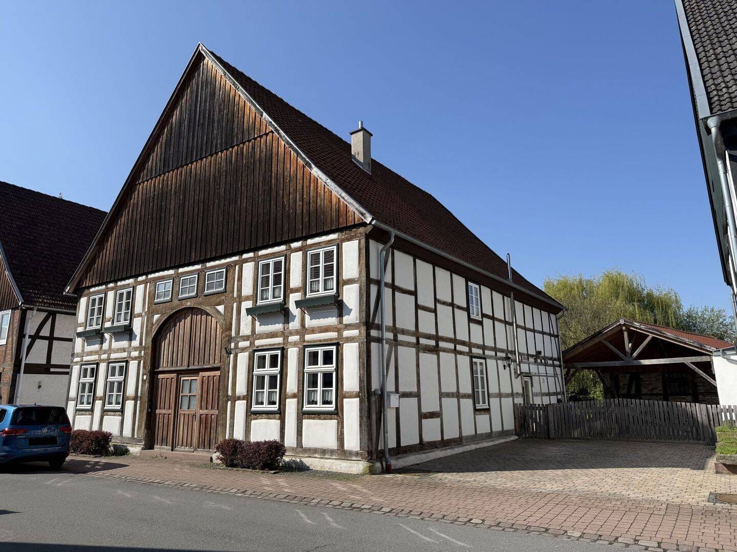 Immobilie in Brakel - Glückstreffer! Die Stadtoase mitten in der Stadt mit viel Grün! - Bild 1