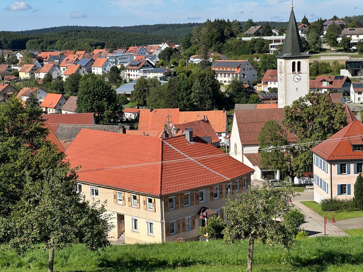 Immobilie in Böttingen - Hier Ihre Visionen verwirklichen! Gebäude mit Wohnungen-Werkstatt-ehem. Bewirtungsräume - Bild 0