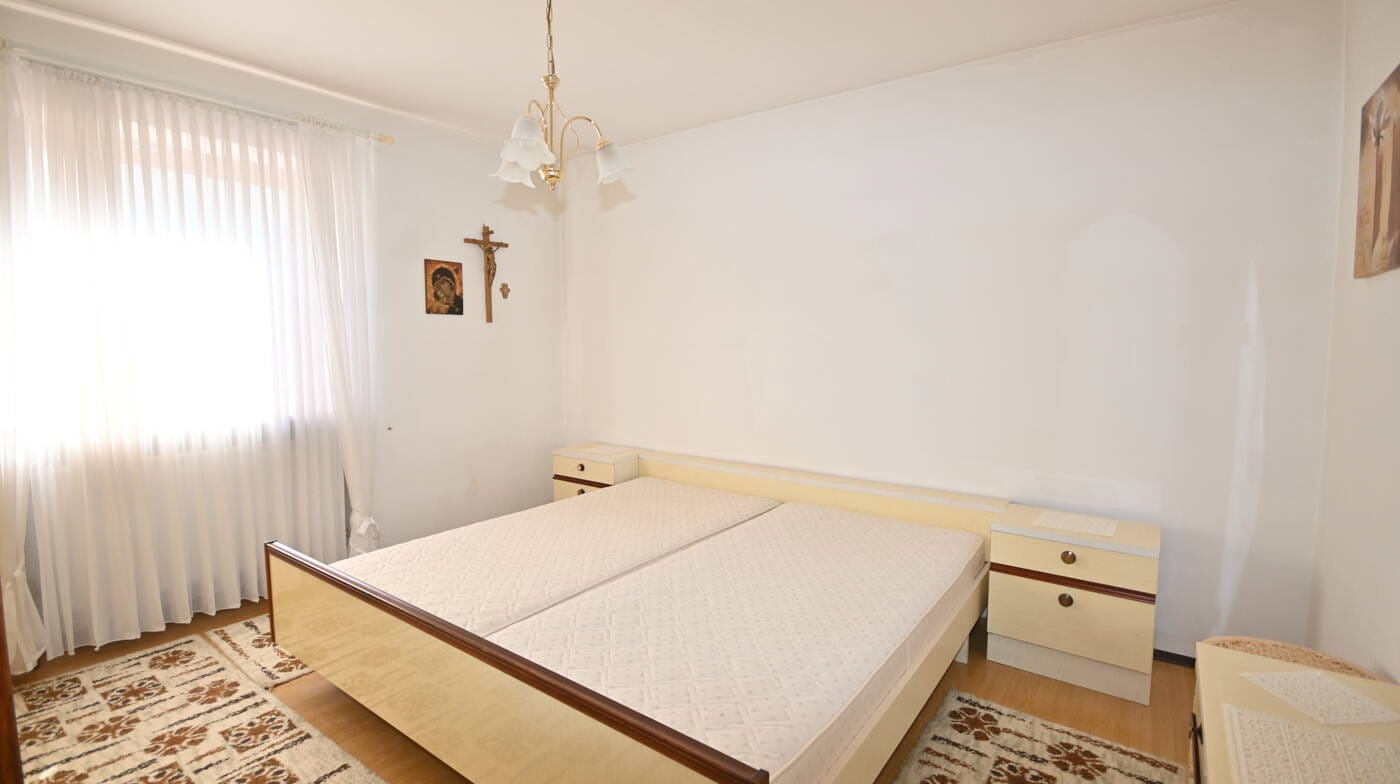 Immobilie in Velburg - Günstige Gelegenheit. Einfamilienhaus mit Garage in Velburg - Bild 4