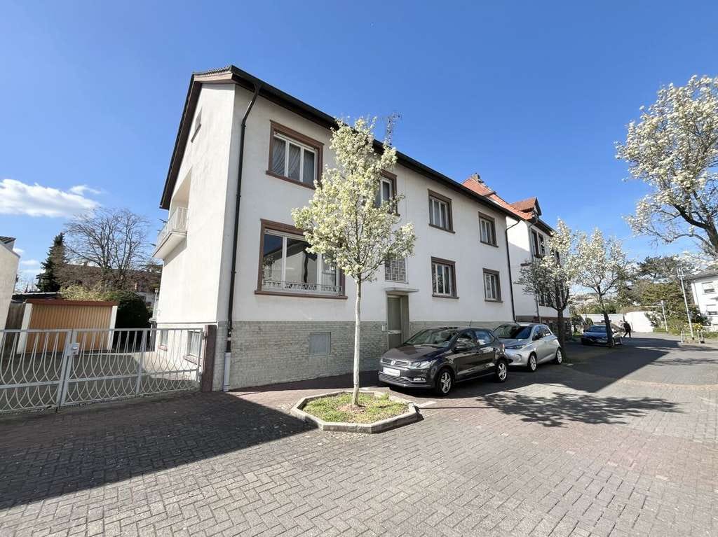 Immobilie in Obertshausen - Charmantes Einfamilienhaus mit großem Garten und Entwicklungspotenzial - Bild 0