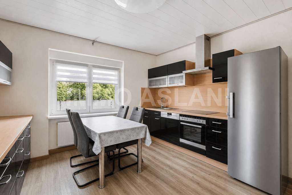 Immobilie in Markranstädt - Ein Zuhause, viele Möglichkeiten: EFH mit zwei separaten Wohneinheiten, PV-Anlage, Sauna & Pool - Bild 2