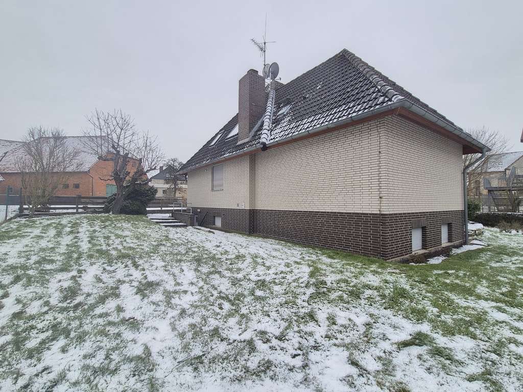 Immobilie in Giesen - Großzügiger Winkelbungalow mit Garage und Einliegerpotenzial in ruhiger Lage von Giesen-Hasede - Bild 4