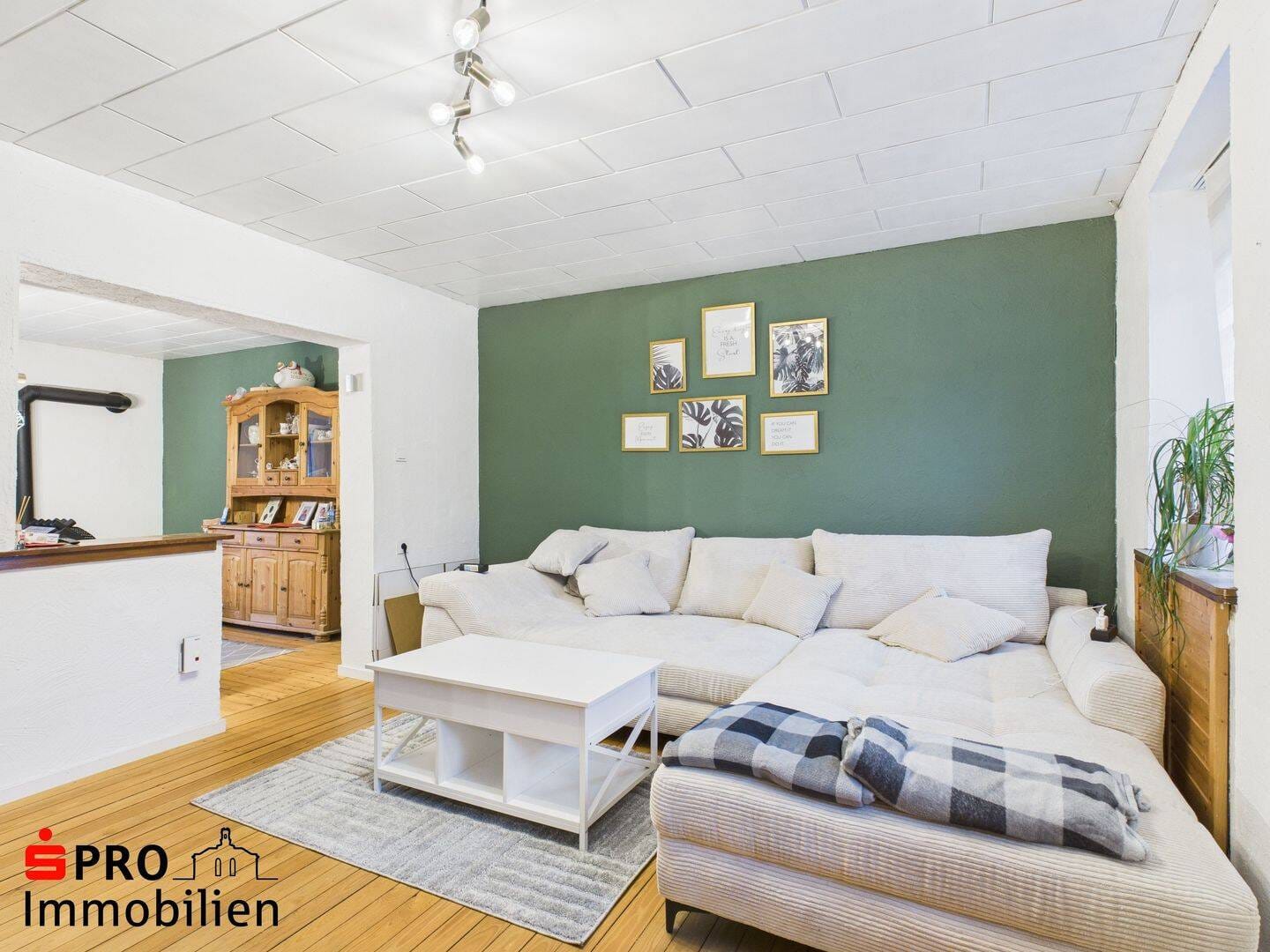 Immobilie in Heusweiler - Reihenendhaus mit großem Grundstück in Heusweiler - Bild 1