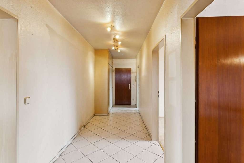Immobilie in Pulheim - Sanierungsbedürftige 3-Zimmer-ETW mit Balkon & Stellplatz in Pulheim-Sinthern - Bild 4