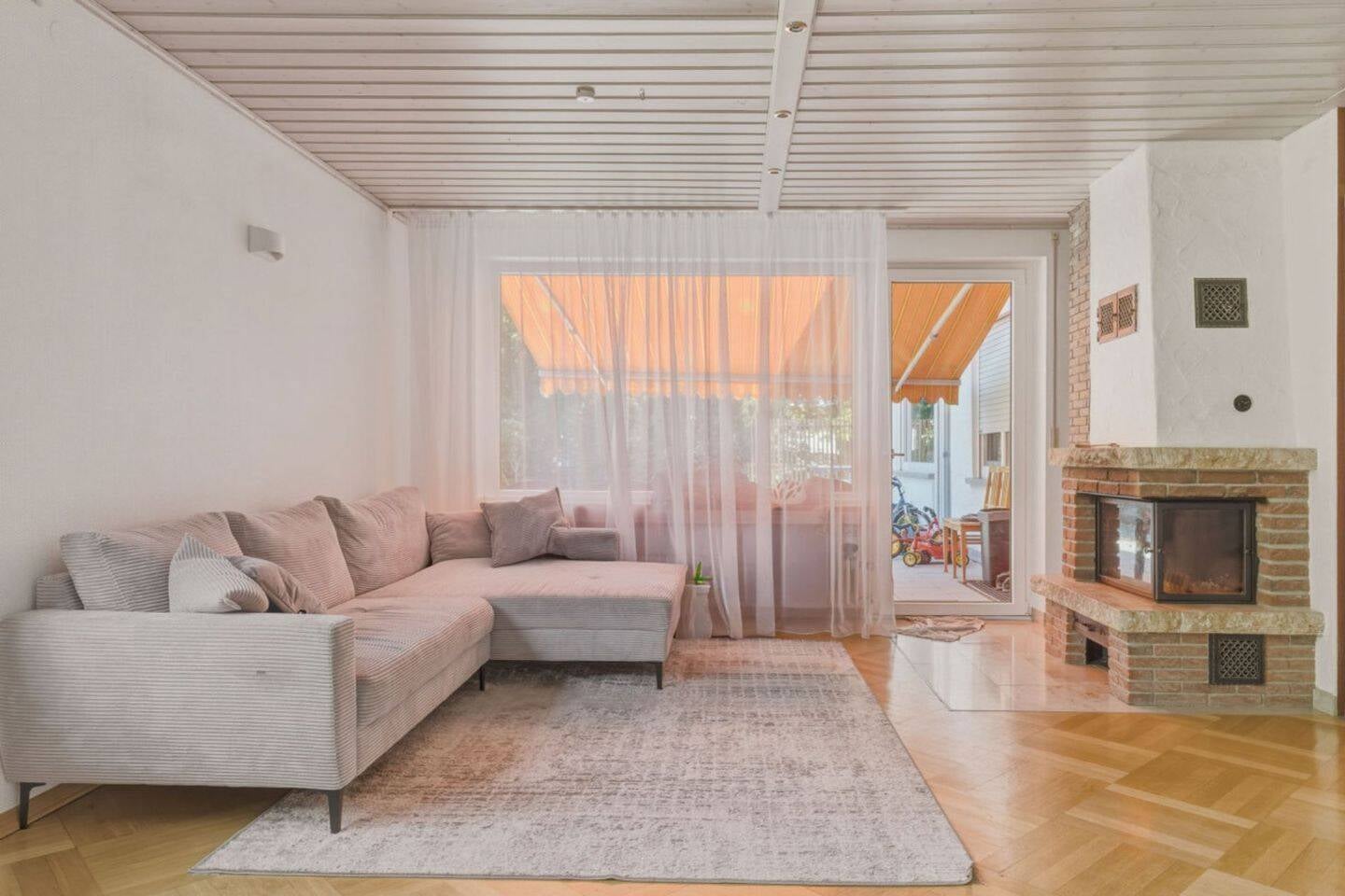 Immobilie in Rudersberg - Attraktives Generationenhaus oder Kapitalanlage in Rudersberg mit 3 Wohneinheiten, Garten und Garage - Bild 4