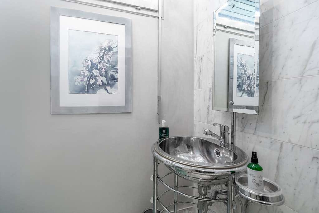 Immobilie in Obermichelbach - Wohnen wie im eigenen Resort - exklusiver Bungalow mit parkartigem Grundstück - Bild 2
