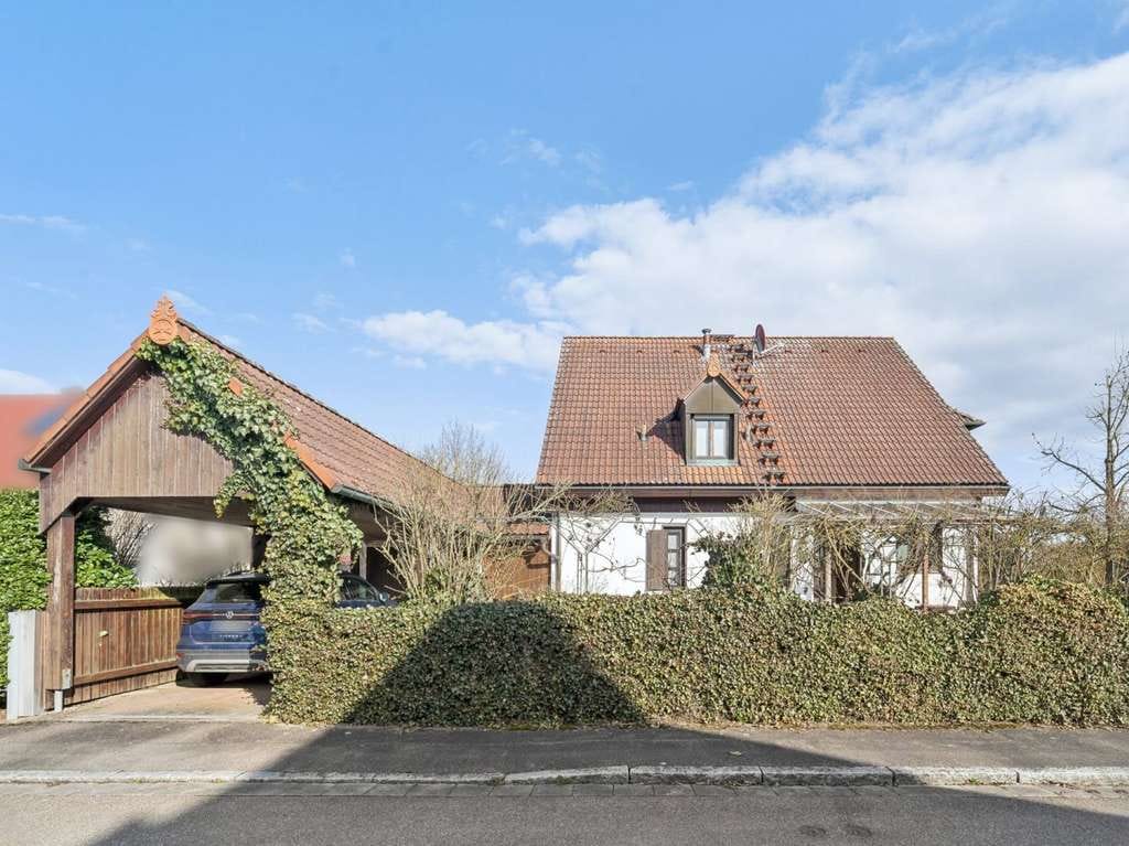 Immobilie in Mintraching - Exklusives Einfamilienhaus mit großzügigem Grundriss und vielen Extras in Mintraching - Bild 0