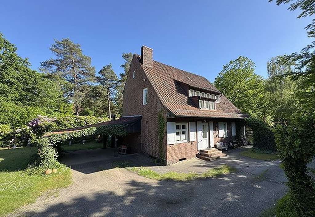 Immobilie in Faßberg - ROTSTEINHAUS MIT STAFFELGAUBEN - Bild 3