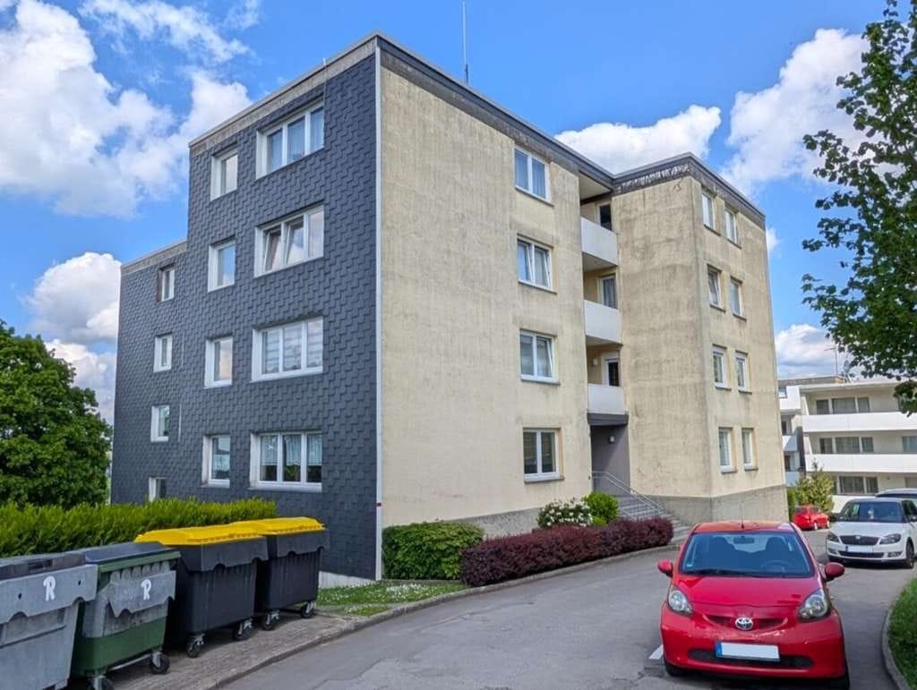 Immobilie in Wipperfürth - Modernisierte Wohnung mit Weitblick in Höhenlage des Wipperfürther Zentrums - Bild 0