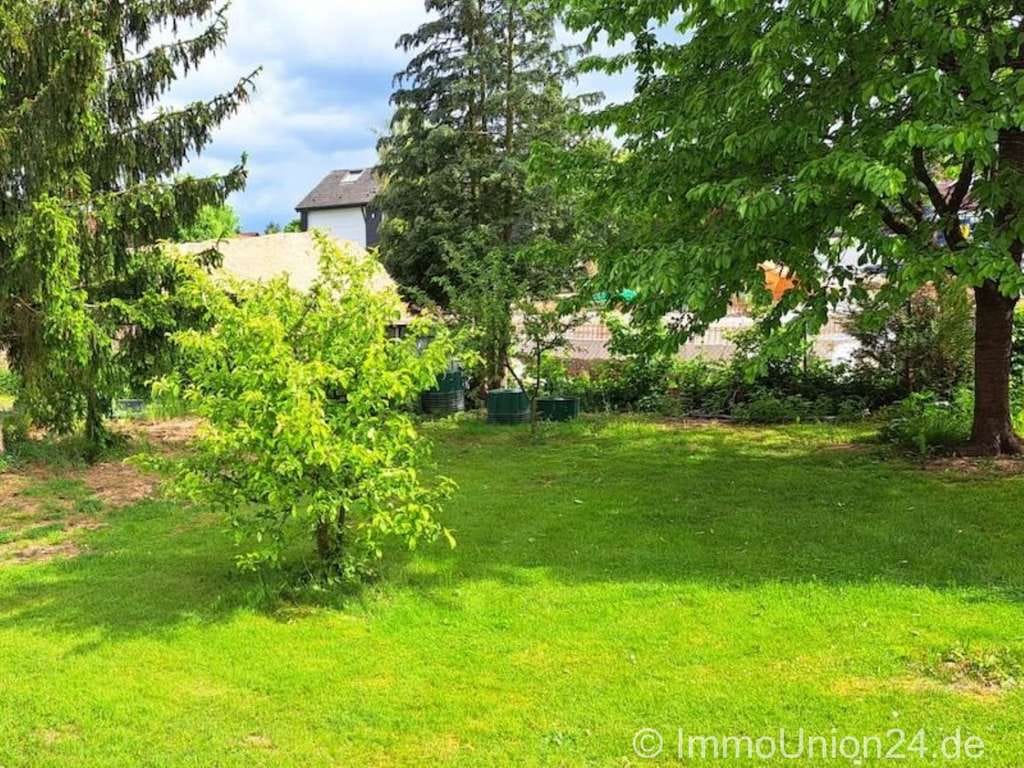 Immobilie in Heilsbronn - 320.000 EUR für SOFORT freies 120 qm Einfamilienhaus mit 2 Garagen und herrlichen Spielgarten - Bild 2
