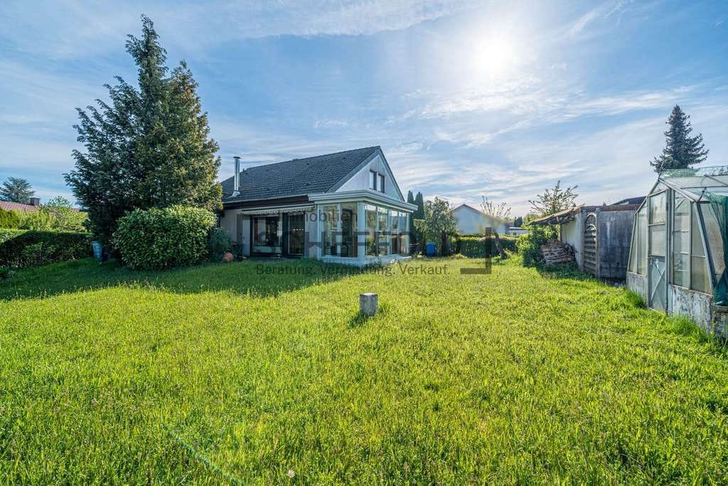 Immobilie in Achstetten - Charmant! Einfamilienhaus mit schönem Garten in ruhiger Lage - Bild 4
