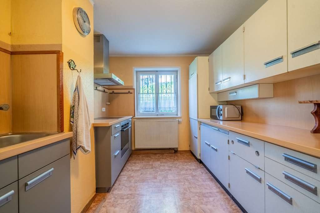 Immobilie in Peiting - Liebhaberobjekt in Peiting: Charmantes Einfamilienhaus mit Weitblick in ruhiger Lage - Bild 3
