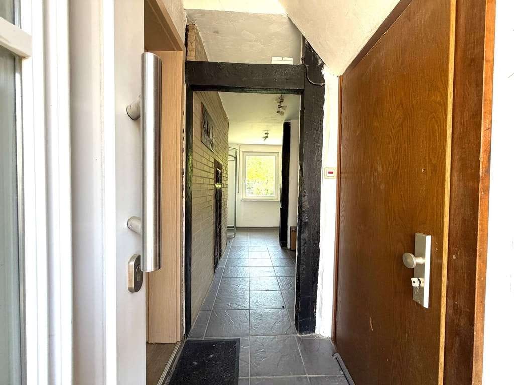 Immobilie in Solms - Viel Platz, viel Ruhe - Haus mit Garten & Einliegerwohnung - Bild 3