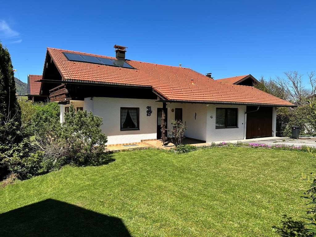Immobilie in Marquartstein - Klassisches Landhaus in bester Aussichtslage von Marquartstein - Bild 0