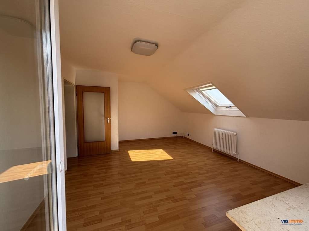 Immobilie in Ostfildern - Charmante DG-Wohnung: Ruhig gelegen mit schönem Blick - Bild 2