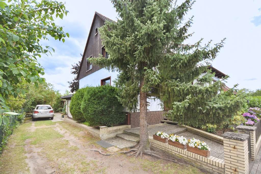 Immobilie in Meinersen - Großzügiges 1-2-Familienhaus mit Keller auf weitläufigem Grundstück in Meinersen! - Bild 0