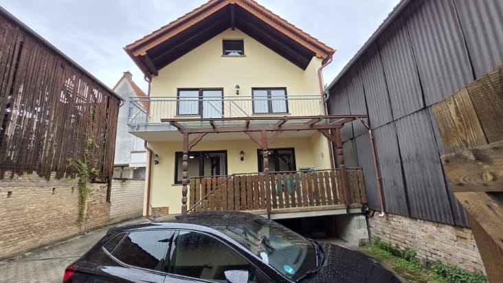 Immobilie in Erlenbach bei Kandel - Wohnglück PUR in dieser Grundsanierten DHH mit Terrasse, Garten, Scheune, neuw. EBK in Feldrandlage - Bild 2