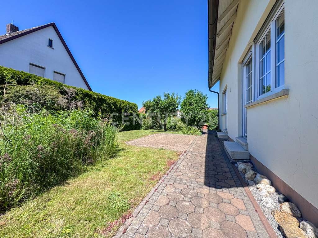Immobilie in Lichtenfels - Ein- oder Zweifamilienhaus in begehrter Wohnlage von Lichtenfels - Ruhig & zentral - Bild 3