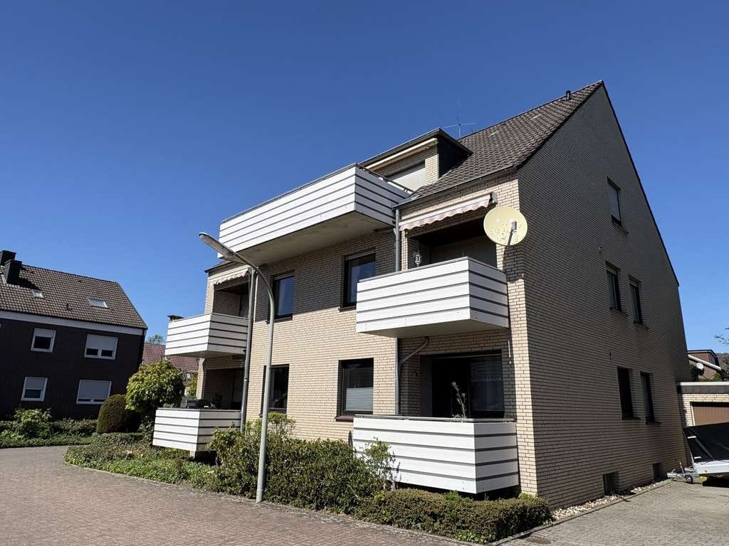 Immobilie in Warendorf - Luftig wohnen mit Weitblick – charmante Dachgeschosswohnung mit Balkon & Garage in Warendorf - Bild 0