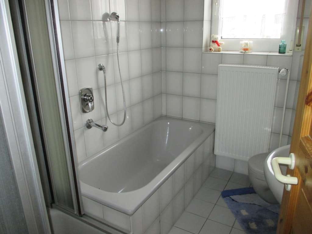 Immobilie in Geiselbach -  Für die große Familie mit Einliegerwohnung  - Bild 4