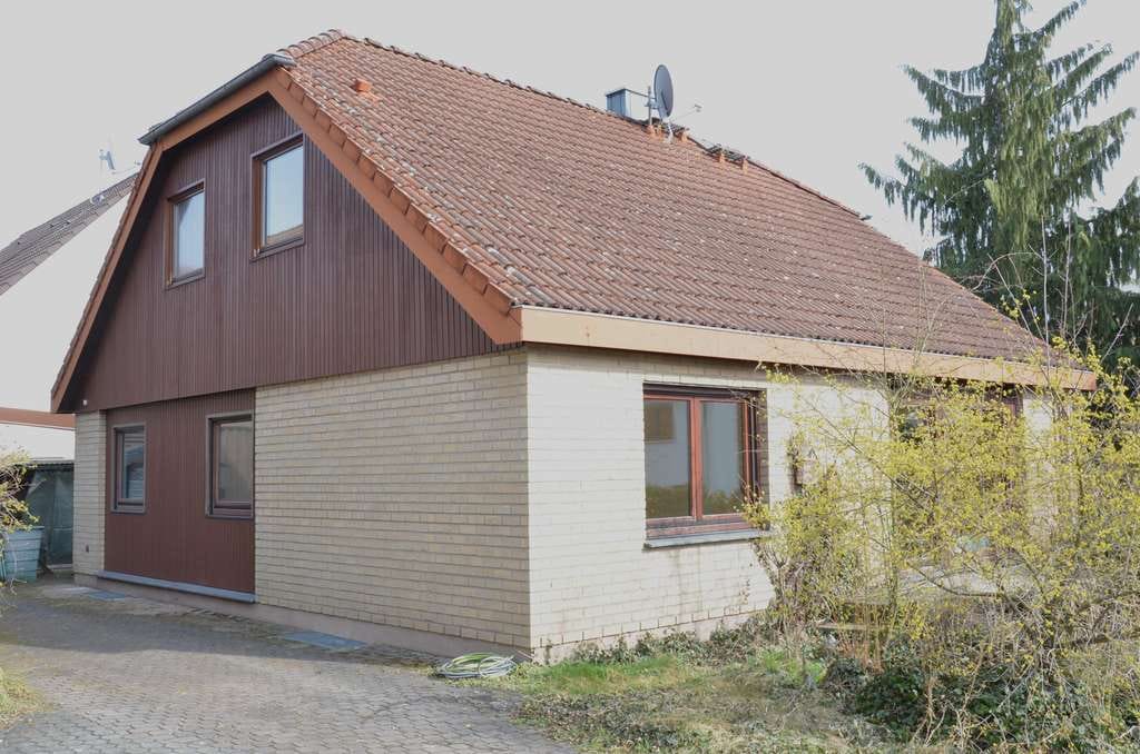 Immobilie in Rückersdorf - freies EFH mit 5 Zi + Hobbyraum, Sauna, kleinem Grundstück, provisionsfrei! - Bild 1