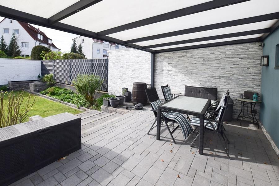 Immobilie in Braunschweig - Attraktives Mehrfamilienhaus mit Garten, Pool und Wellnessbereich in Gliesmarode! - Bild 0