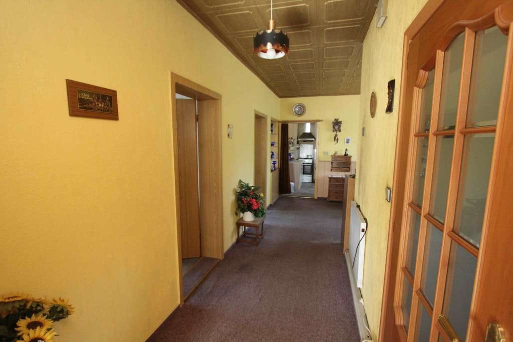 Immobilie in Borna - Doppelhaushälfte im Bungalowstil  - Bild 2