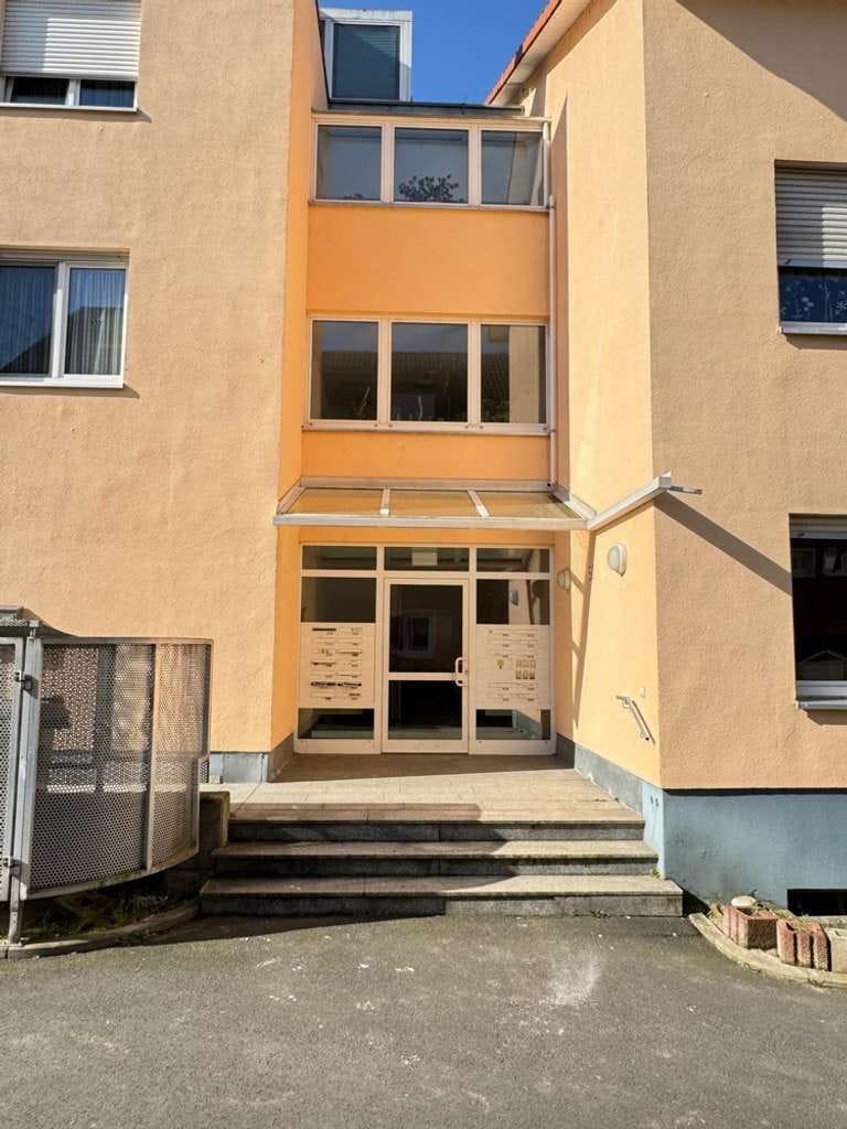 Immobilie in Seligenstadt - Sofort investieren: Vermietetes 1-Zimmer-Apartment mit Wintergarten wartet auf Sie! - Bild 2