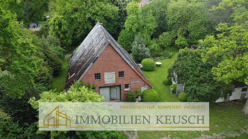 Immobilie in Breddorf - Historisches 200 Jahre altes Fachwerkhaus & Stallgebäude am idyllischen Mühlenbach in gutem Zustand - Bild 1