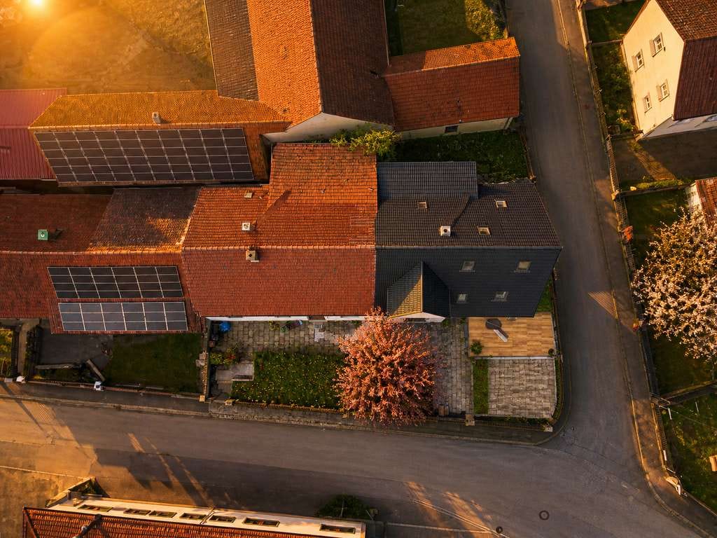 Immobilie in Bachhagel - Modernisiertes Wohnhaus mit Einliegerwohnung & Ausbaureserve – viel Platz & Potenzial - Bild 1